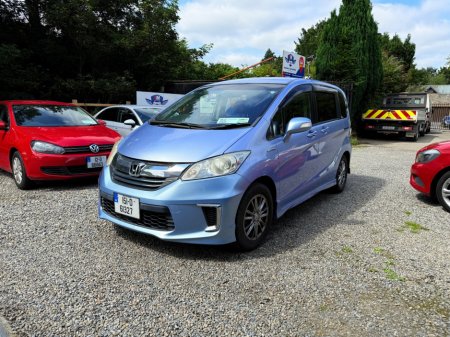 2015 Honda Freed DAA-GP3 AUTO