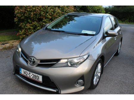 2014 Toyota Auris 1.4 D-4D AURA 4DR