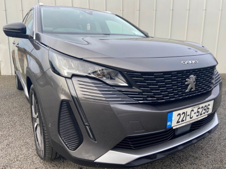 2022 Peugeot 5008  €38,900