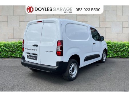2024 Peugeot Partner PARTNER PRO PLUS1.5 HDI 100 65 €19,472