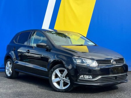 2017 Volkswagen Polo HIGHLINE 1.2 TSI AUTO // LEATHER/ALCANTARA HEATED SEATS // MULTIMEDIA DISPLAY // SERVICE HISTORY