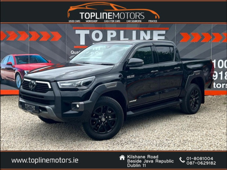 2025 Toyota Hilux ==INVINCIBLE X//TOP SPEC//AUTO//NEW DOE//SERVICED== €55,950