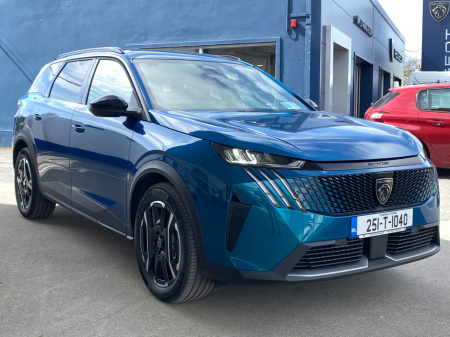 2025 Peugeot 5008 BEV 73kwh 210hp Allure €51,900