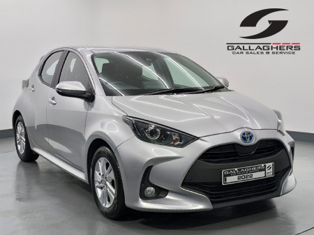 2022 Toyota Yaris (221) LUNA HYBRID PETROL AUTOMATIC