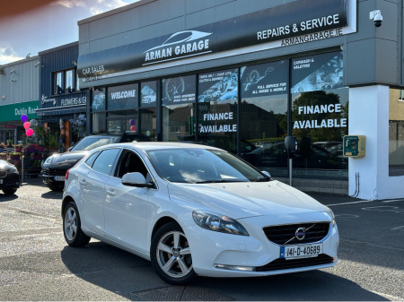 2014 Volvo V40 1.6 D2 SE NAV 115BHP 5DR 40 SERIES