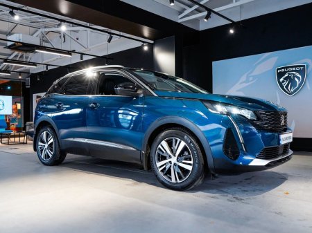 2023 Peugeot 3008 FL Allure 1.2 130 6. 4DR Auto
