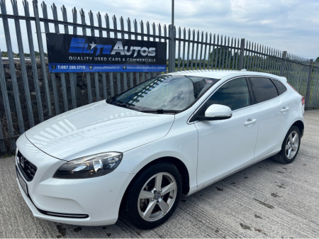 2015 Volvo V40 T3 AUTOMATIC DESIGN