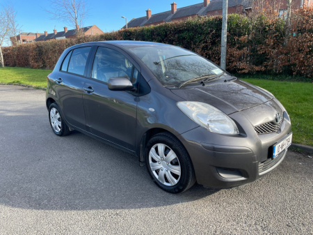 2010 Toyota Yaris MC 1.0 LUNA AIR CONDITIONING 5DR €5,495