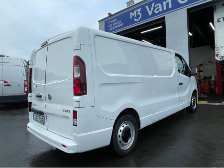 2017 Vauxhall Vivaro SPORTIVE 2900 CDTI €8,995