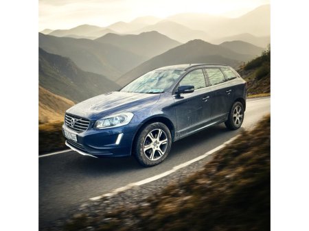 2015 Volvo XC60 D4 (181hp) FWD SE Geartronic €10,995