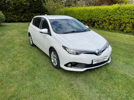 2016 Toyota Auris BUSINESS EDITION 1.4 D-4D €11,950