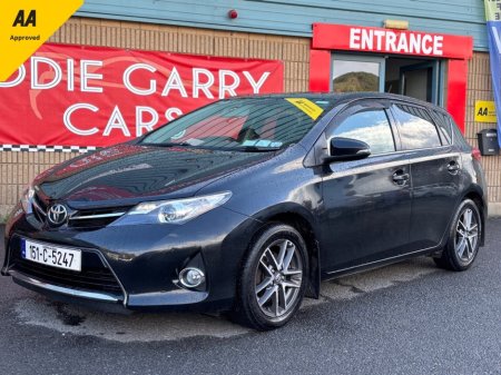 2015 Toyota Auris D-4D 90 (1.4) 5Dr Sol