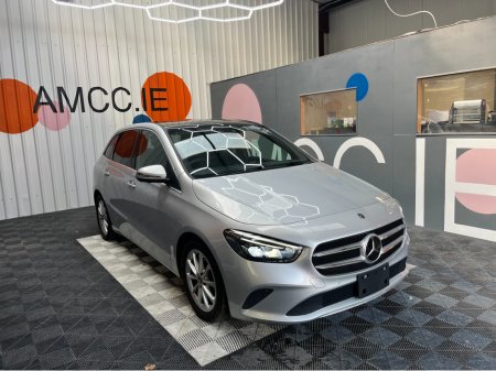 2019 Mercedes-Benz B Class MERCEDES B CLASS AUTO PAN ROOF B200D / 76k KMs / REVERSE CAMERA ,HEATED LEATHER , ADAPTIVE CRUISE & MORE