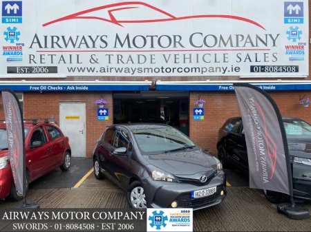 2014 Toyota Yaris * 1.3 * AUTOMATIC  * 5DR * SAT NAV * AIRCON * ALLOYS * FOGS *
