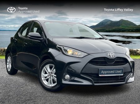 2023 Toyota Yaris 1.0 LUNA 4DR