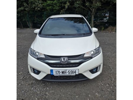 2017 Honda Fit DAA-GP5 €12,950