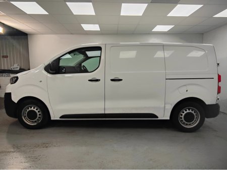 2022 Peugeot Expert ACTIVE STANDARD 1.5 HDI 100 4DR €14,837