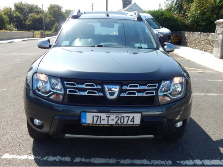 2017 Dacia Duster SIGNATURE 1.5 DCI 110 4X €10,950