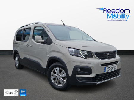 2022 Peugeot Rifter Wheelchair Access Taxi spec €35,950