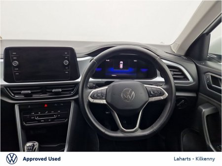 2023 Volkswagen T-Roc LIFE 1.0TSI 110HP €29,950