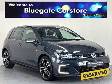 2018 Volkswagen Golf GTE 1.4 TSI 204BHP**MULTIFUNCTIONAL STEERING WHEEL**DIGITAL DASH**TOUCH SCREEN MEDIA DISPLAY**APPLE CARPLAY**REVERSE CAMERA**18"ALLOYS**FRONT HEATED SEATS**DUAL CLIMATE CONTROL**FINANCE AVAILABLE*