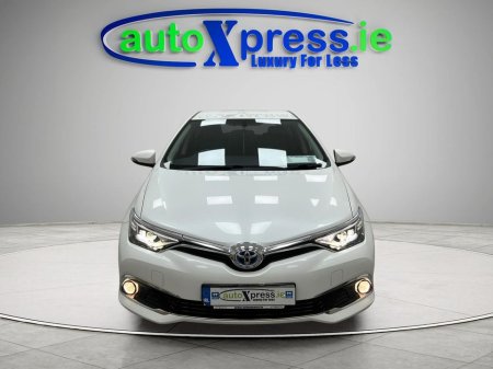 2016 Toyota Auris 1.8 Automatic, Hybrid, Reversing camera €12,995