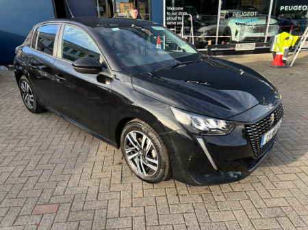 2023 Peugeot 208  €18,950