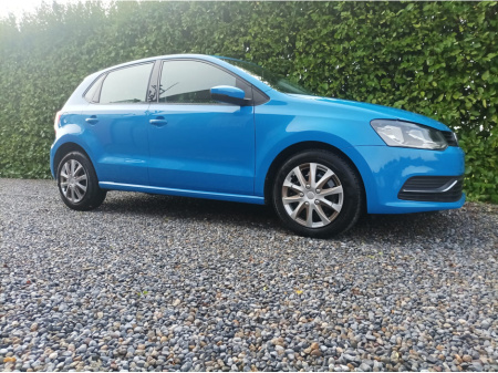 2015 Volkswagen Polo 1.2 TSI BLUEMOTION AUTO HI SPEC WITH CRUISE CONTROL AIR CONDITIONING MULTI FUNCTION STEERING WHEEL 4 ELECTRIC WINDOWS CENTRAL LOCKING FOLDING MIRRORS 2 FACTORY REMOTE KEYS  4 STAMP SERVICE HISTORY