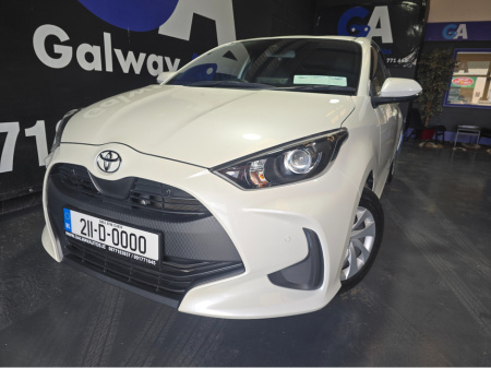 2021 Toyota Yaris X 1.0 AUTOMATIC-67 KM-RR CAMERA- NEW NCT €16,950