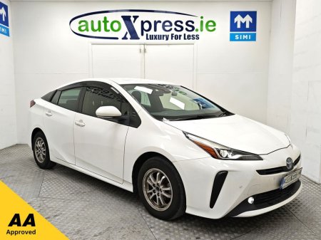 2021 Toyota Prius S 1.8 Hybrid Automatic, Reversing camera