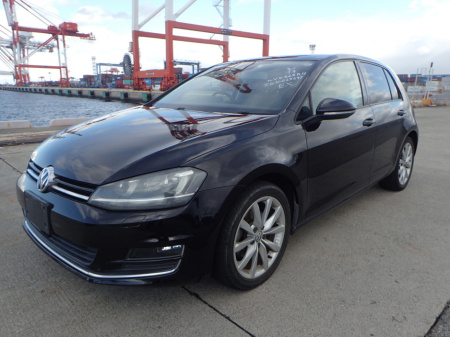 2016 Volkswagen Golf 1.4 TSI HIGHLINE PLUS AUTOMATIC // TOP SPEC // PRO BLUETOOTH MEDIA // UPGRADED VW SPORT ALLOYS // STUNNING CAR THROUGHOUT €16,950