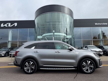 2024 Kia Sorento K4 STUNNER* Dual Zone Climate Control, Electric Mirrors, Electric Seats, Reversing Camera, Leather Upholstery, Fog Lamps 2 years aa membership 6 year