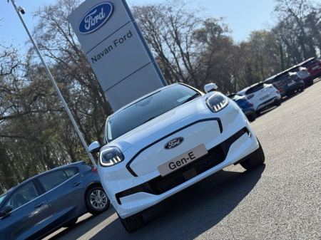 2025 Ford Puma Ford Puma Gen-E® Premium ** Range up to 376KM **