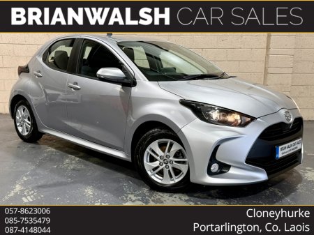 2022 Toyota Yaris 1.0 LUNA 4DR