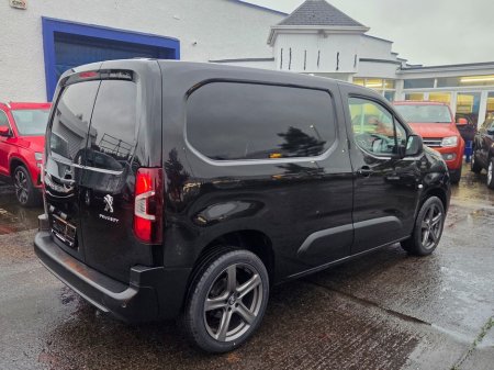 2021 Peugeot Partner BLUEHDI PROFESSIONAL L1 €12,900