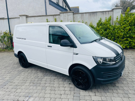 2017 Volkswagen Transporter  €9,950
