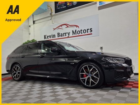 2023 BMW 5 Series 530E TOURING (COMFORT / TECH / PRO PACKS) M SPORT AUTOMATIC **ONE OWNER / COMFORT FRONT SEATS / ELECTRIC BOOTLID / HARMAN KARDON SOUND / HEADS UP DISPLAY / REVERSE CAMERA / WIRELESS PHONE CHARGING**