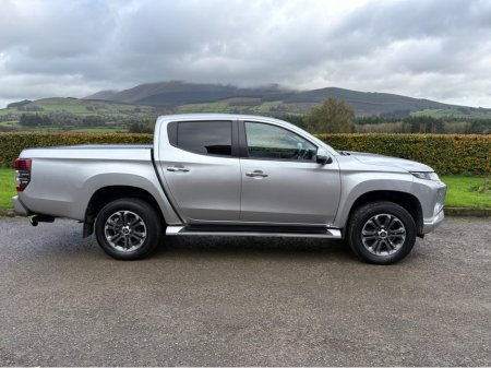 2020 Mitsubishi L200 INSTYLE AUTO 2.4 DCAB Pick Up