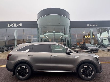 2025 Kia Sorento DSL new model 7S, 2.2 diesel auto, *7 year warranty* *3 year AA* *3.9% finance* Apple CarPlay, Sat Nav, Heated Steering Wheel, Touch Screen Info €67,900