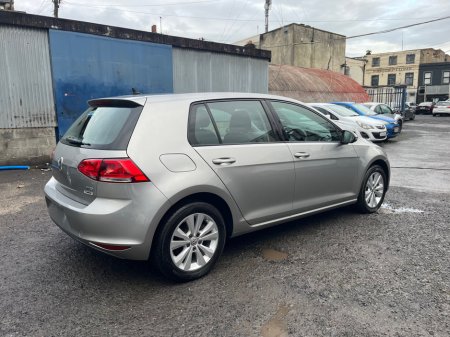 2015 Volkswagen Golf COMFORTLINE, REVERSE CAMERA €13,450