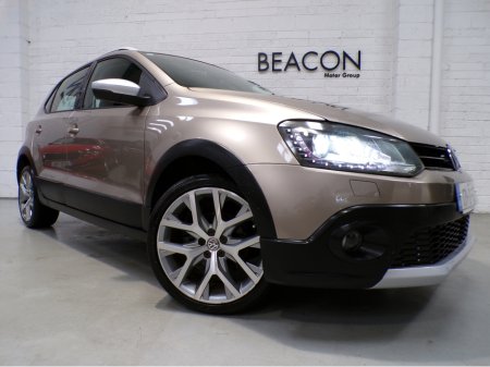 2017 Volkswagen Polo ONLY 39,000 MILES*AUTO*VOLKWAGEN POLO CROSS 1.2 TSI*SPORT SEATS*ALLOY WHEELS*COLOUR CAMERA*VERY CLEAN TIDY CAR*FLAT BOTTOM STEERING WHEEL*ACTIVE BRAKING SYSTEM* **MOTOR FINANC