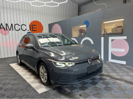 2021 Volkswagen Golf 1.0 eTSI / 14k KMs / REVERSE CAMERA , ADAPTIVE CRUISE & MORE