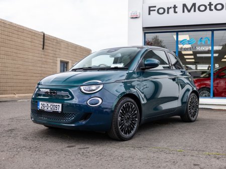 2025 Fiat 500 LA PRIMA