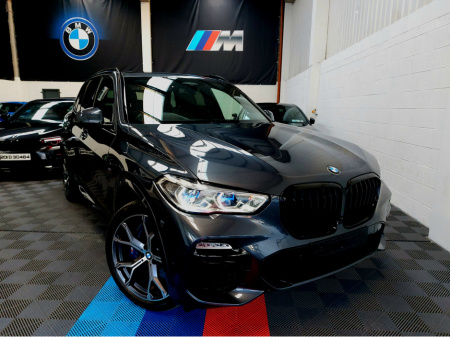 2022 BMW X5 2022 X5 45E M SPORT XDRIVE (CRAZY SPEC)FULL  MERINO INDIVIDUAL LEATHER -  PREMIUM+ PACK- COMFORT+PACK- VISIBILITY+ PACK- TECHNOLOGY+ PACK-  HEAT CLIMATE PACK- MASSAGE SEATS- CLIMATE SEATS- €76,995