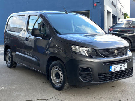2021 Peugeot Partner  €12,927