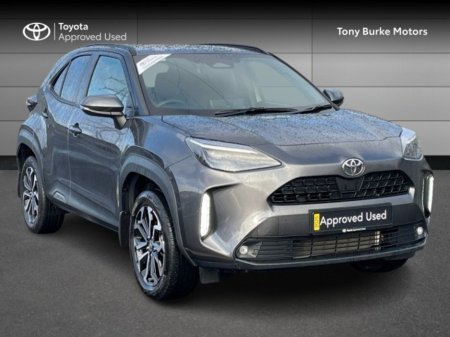 2025 Toyota Yaris Cross - Save EUR 3,700 - LunaSport Monotone - 1.5 Hybrid - Automatic - EUR 180 Tax // Remote Central Locking // Front Electric Windows // Rear Electric Windows // Electric Mirrors // Power Folding Mirrors