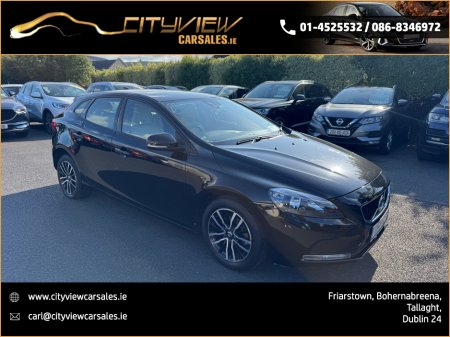 2017 Volvo V40 D2 MOMENTUM ED 5DR €10,950