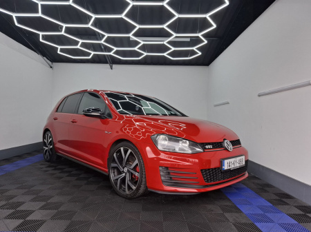 2014 Volkswagen Golf 