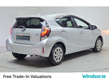2019 Toyota Aqua Styleblack €13,995