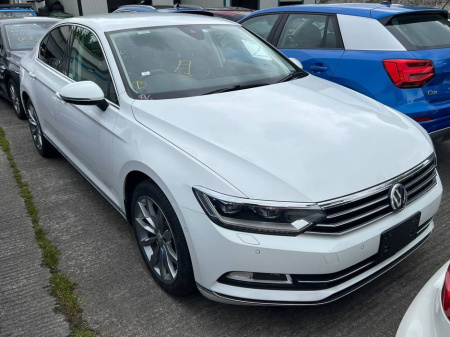 2018 Volkswagen Passat HIGHLINE 1.4 TSI AUTO // HEATED/VENTILATED LEATHER SEATS // APPLE CARPLAY/ANDROID AUTO // HEADS-UP DISPLAY €22,950